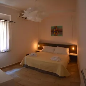 taormina-al-bacio-apartment.taorminaitalyhotels.com/